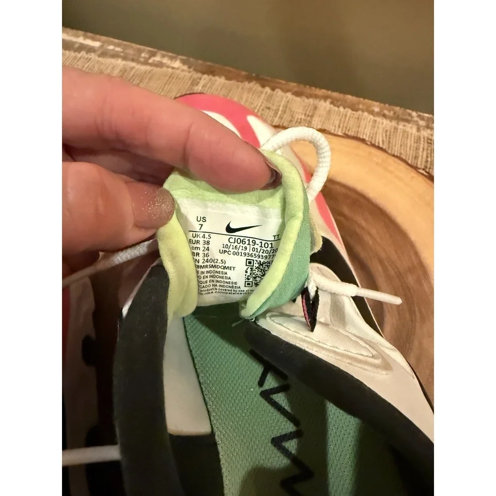 Nike Air Max 270 React Shoes Womens Size 7 White Black‎ Pink Volt CJ0619-101